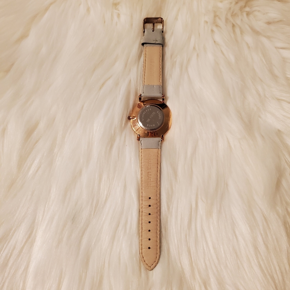 🎁3/$30 The Fifth Elegant Gray and Gold Watch GUC NEEDS NEW BATTERY - Picture 4 of 10